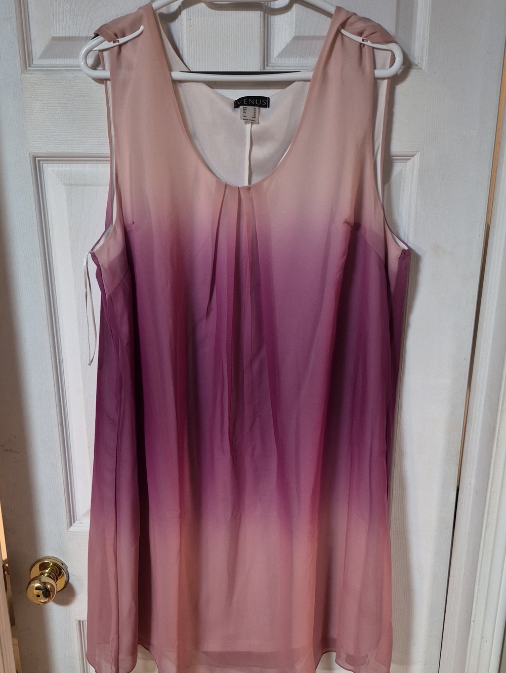 VENUS Blush-to-Rose Ombre Sleeveless Shift Dress